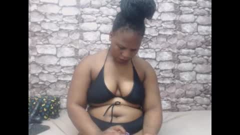 Snapshot of violettx699 chatting on December 13, 2024, 7:25 am violettx699 online show from December 13, 2024, 7:25 am
