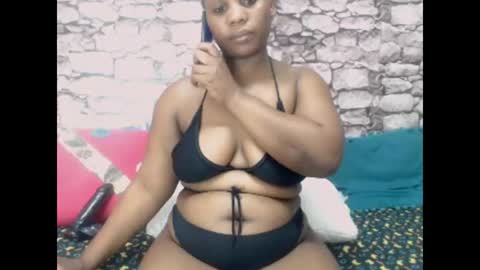 Snapshot of violettx699 chatting on December 27, 2024, 6:53 pm violettx699 online show from December 27, 2024, 6:53 pm