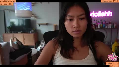 follow me on twitter violishh and ig violishh  online show from October 28, 2025, 6:21 pm