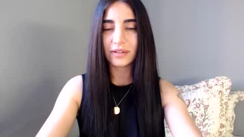 viorett online show from November 16, 2025, 9:37 am