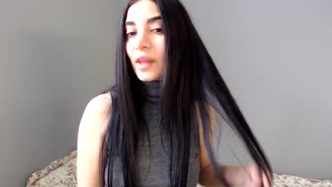 viorett online show from November 24, 2025, 5:51 am