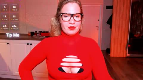 Snapshot of vip_juicy chatting on October 9, 2025, 5:55 pm VelvettTime online show from October 9, 2025, 5:55 pm