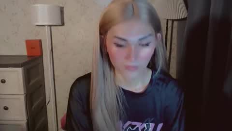 Pearl online show from November 25, 2025, 3:50 am