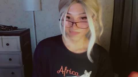 Pearl online show from April 11, 2026, 7:45 am