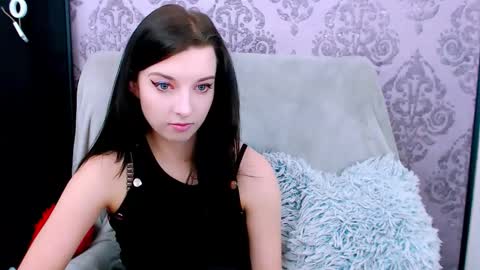 VirginLuna online show from February 23, 2026, 8:50 pm