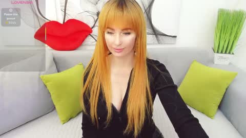 Snapshot of vita_flowen chatting on April 7, 2026, 5:19 am Vita online show from April 7, 2026, 5:19 am