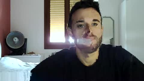 vittorio20cm online show from February 7, 2025, 1:22 pm