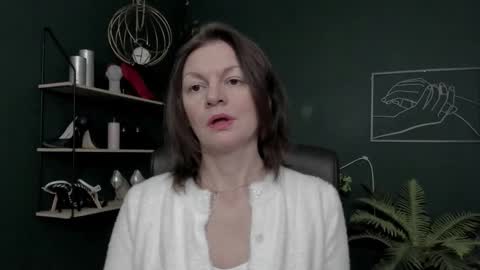 Vivian online show from January 14, 2026, 7:03 am