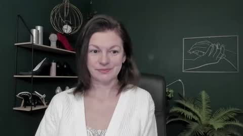 Vivian online show from February 3, 2026, 8:19 am