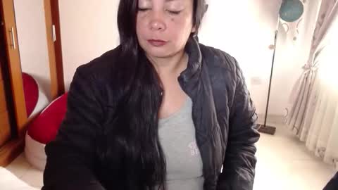 vivian_milf_paint online show from November 23, 2025, 12:38 pm