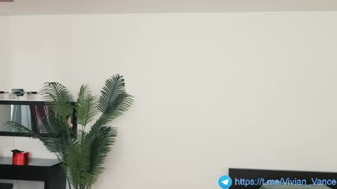 Vivian Vance online show from April 6, 2026, 10:27 am