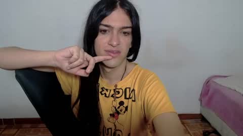 Snapshot of vivianalatin chatting on July 1, 2026, 2:07 pm instagram Viviana73215 online show from July 1, 2026, 2:07 pm
