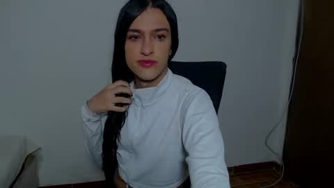 Snapshot of vivianalatin chatting on July 21, 2026, 11:45 am instagram Viviana73215 online show from July 21, 2026, 11:45 am