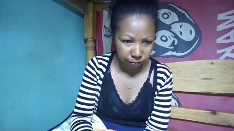 viviane0812 online show from February 28, 2025, 11:56 pm