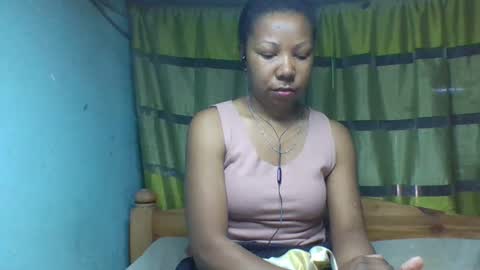 Snapshot of viviane0812 chatting on September 24, 2025, 9:34 am viviane0812 online show from September 24, 2025, 9:34 am