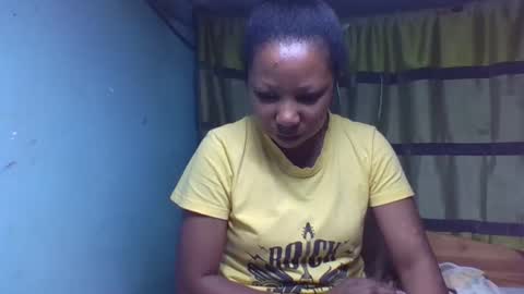 Snapshot of viviane0812 chatting on October 18, 2025, 1:01 pm viviane0812 online show from October 18, 2025, 1:01 pm