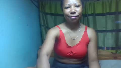 Snapshot of viviane0812 chatting on October 25, 2025, 11:51 am viviane0812 online show from October 25, 2025, 11:51 am