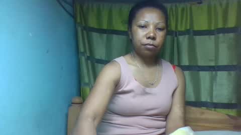 Snapshot of viviane0812 chatting on October 27, 2025, 12:47 am viviane0812 online show from October 27, 2025, 12:47 am