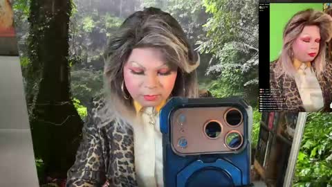 Snapshot of vivianfrost chatting on May 3, 2026, 3:23 am VivianFrosty online show from May 3, 2026, 3:23 am