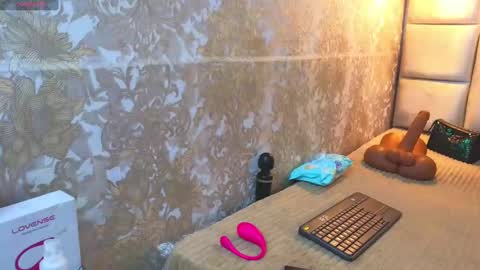 VivianRose online show from December 29, 2024, 3:00 am