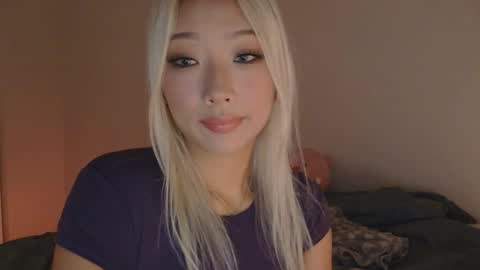 Snapshot of vivianwinters chatting on November 3, 2025, 10:32 pm vivianwinters online show from November 3, 2025, 10:32 pm