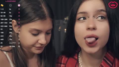 Nelly and Mari online show from December 22, 2024, 7:33 am