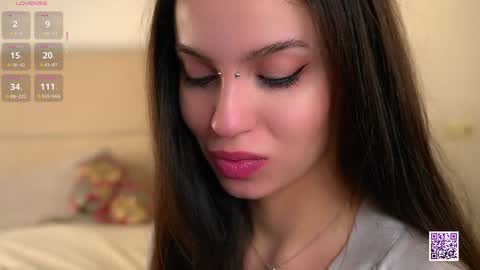 Nelly and Mari online show from December 1, 2025, 7:24 am