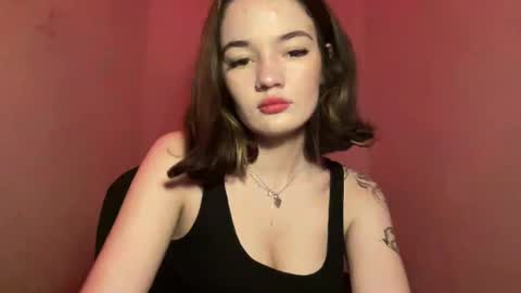 Snapshot of vivid_veronica chatting on February 2, 2025, 7:04 pm Vero online show from February 2, 2025, 7:04 pm