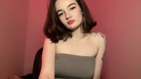 Snapshot of vivid_veronica chatting on February 3, 2025, 4:52 pm Vero online show from February 3, 2025, 4:52 pm