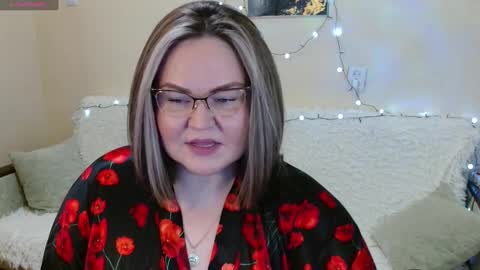 Vivien online show from February 1, 2025, 6:19 pm