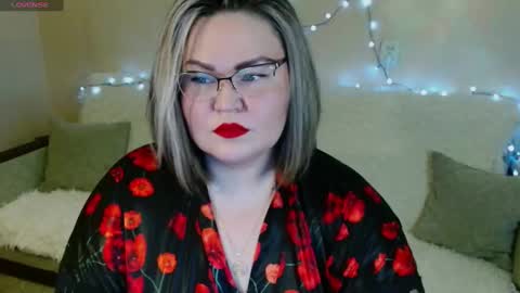 Vivien online show from February 2, 2025, 7:57 pm