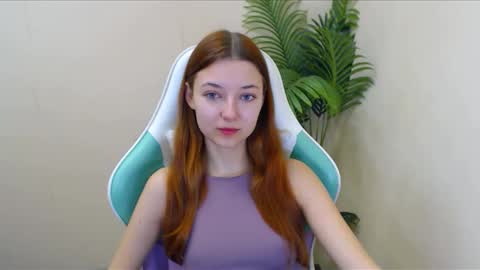 Vivien online show from December 16, 2024, 6:49 pm