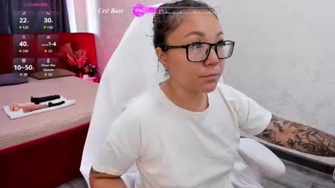 Vivien online show from June 30, 2026, 11:50 pm