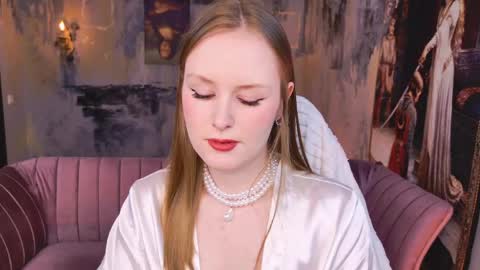 Vivien online show from April 14, 2026, 5:13 am