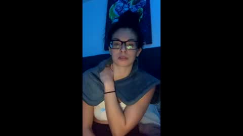 Snapshot of vixenblade chatting on February 20, 2026, 6:19 am vixenblade online show from February 20, 2026, 6:19 am