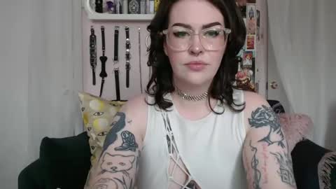 Snapshot of vixinvvitch chatting on July 2, 2026, 3:29 pm VIXIN online show from July 2, 2026, 3:29 pm