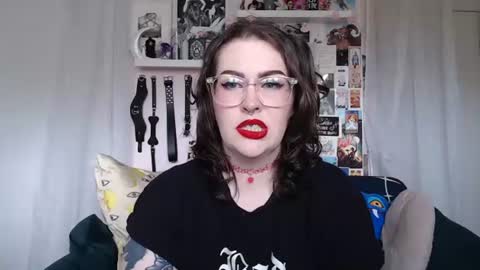 Snapshot of vixinvvitch chatting on July 17, 2026, 4:01 pm VIXIN online show from July 17, 2026, 4:01 pm