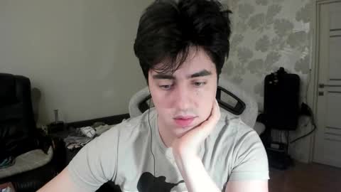 Snapshot of vlad1605 chatting on March 9, 2026, 1:48 pm Martin online show from March 9, 2026, 1:48 pm