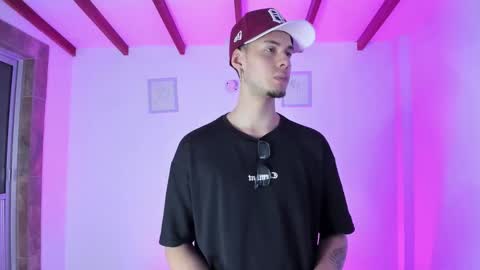 Snapshot of vlad__night chatting on February 26, 2026, 4:11 am Vlad online show from February 26, 2026, 4:11 am