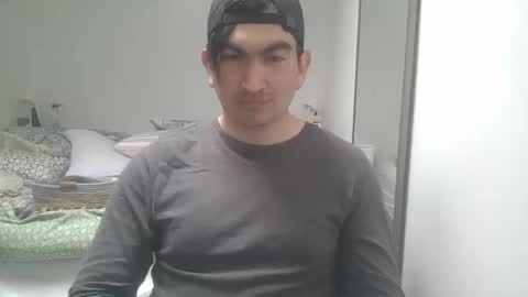 vladir_9 online show from November 8, 2025, 8:07 pm