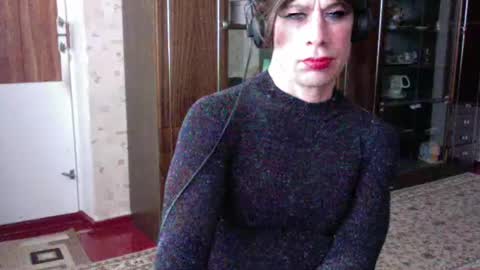 Snapshot of vladiskin chatting on June 12, 2026, 3:38 am Violetta Elysia online show from June 12, 2026, 3:38 am