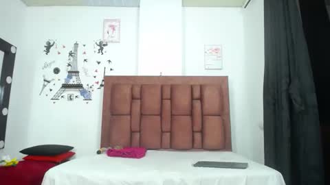 vlunaper online show from October 14, 2025, 2:34 am