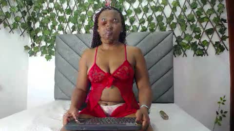 vlunaper online show from November 2, 2025, 2:47 am