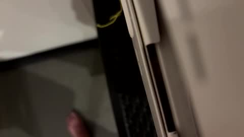 John online show from September 18, 2025, 9:39 pm