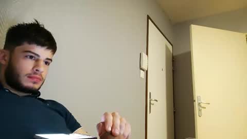 volquane online show from October 4, 2025, 5:33 pm