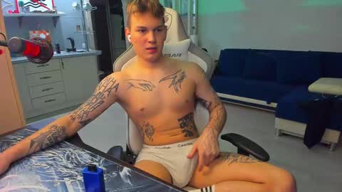 Snapshot of vova_belkin_ chatting on March 12, 2025, 10:39 pm vova online show from March 12, 2025, 10:39 pm