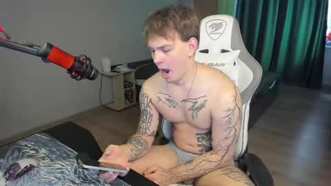 Snapshot of vova_belkin_ chatting on October 25, 2025, 9:17 am vova online show from October 25, 2025, 9:17 am