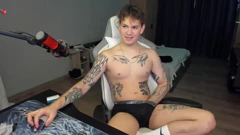 Snapshot of vova_belkin_ chatting on November 8, 2025, 10:26 am vova online show from November 8, 2025, 10:26 am