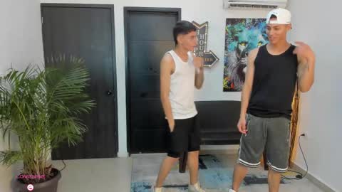 voyeurism_guys online show from September 22, 2025, 11:07 pm