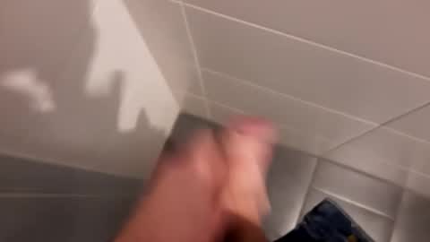 Snapshot of voyeuristicmcfly2 chatting on January 12, 2025, 7:10 pm mcfly online show from January 12, 2025, 7:10 pm